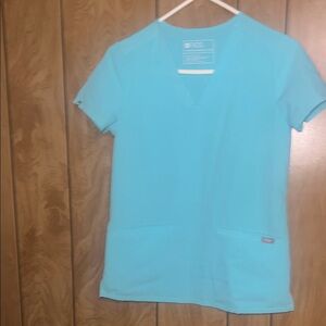 Figs Women's Short-Sleeve V-Neck Top in Aqua